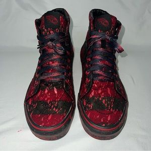 Men’s size 8 VANS x Horror Sk8 A Nightmare on Elm Street